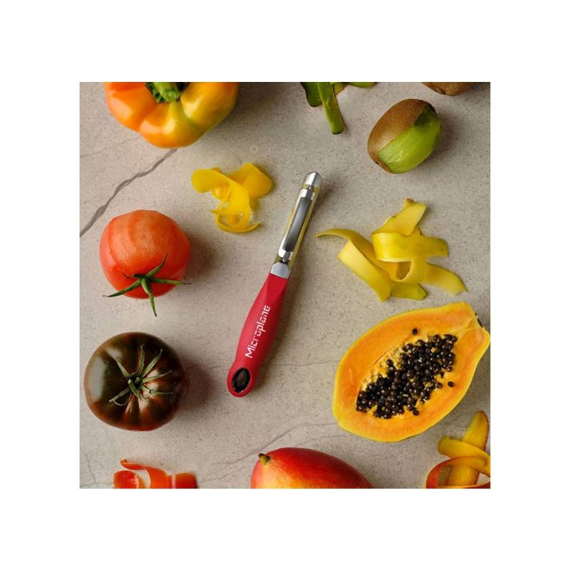 Microplane professional vegetable peeler with serrated stainless steel blade