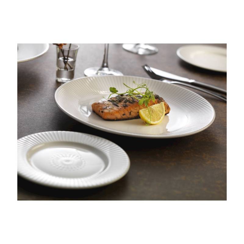 Steelite Willow Distinction white alumina vitrified gourmet coupe plate 11''