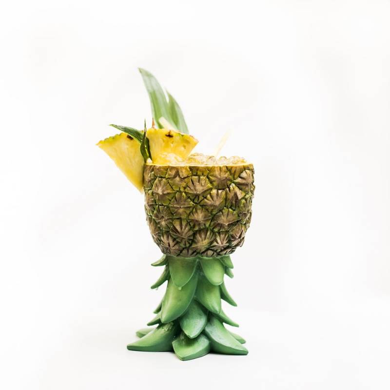 100% Chef Pineapple yellow green resin cup 10.14 oz.