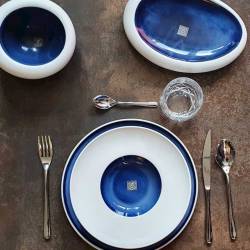 Coppa ovale gourmet Abyssos in porcellana bianca e blu cm 20x15x9