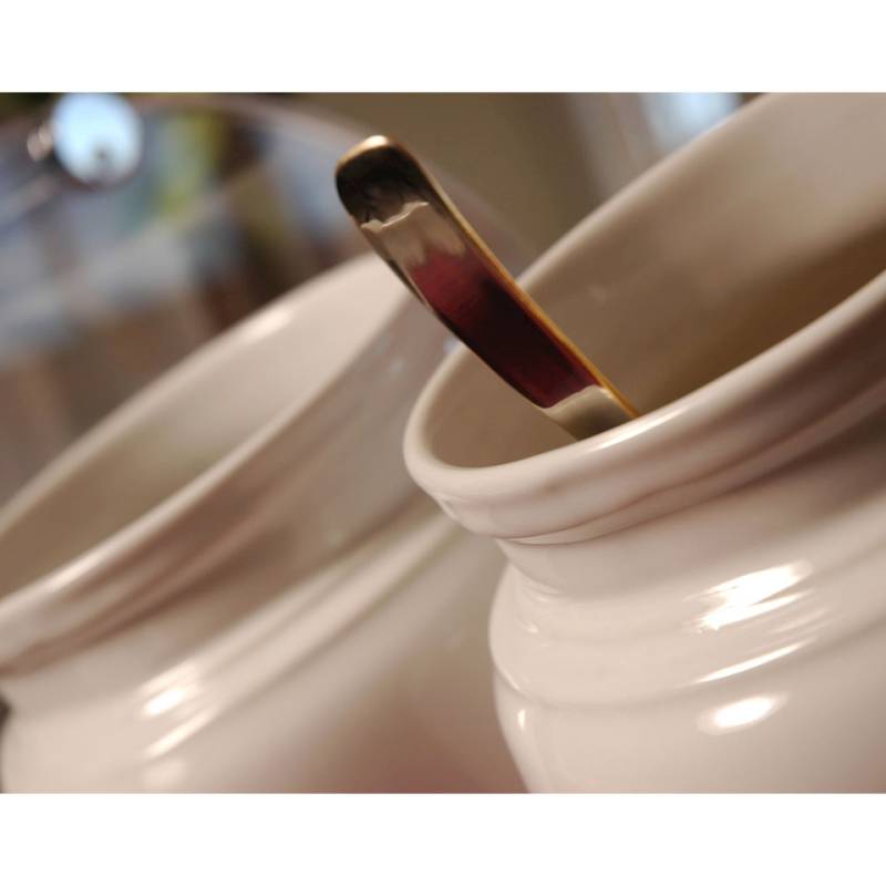 Amphora white porcelain cereal vase 0.52 gal