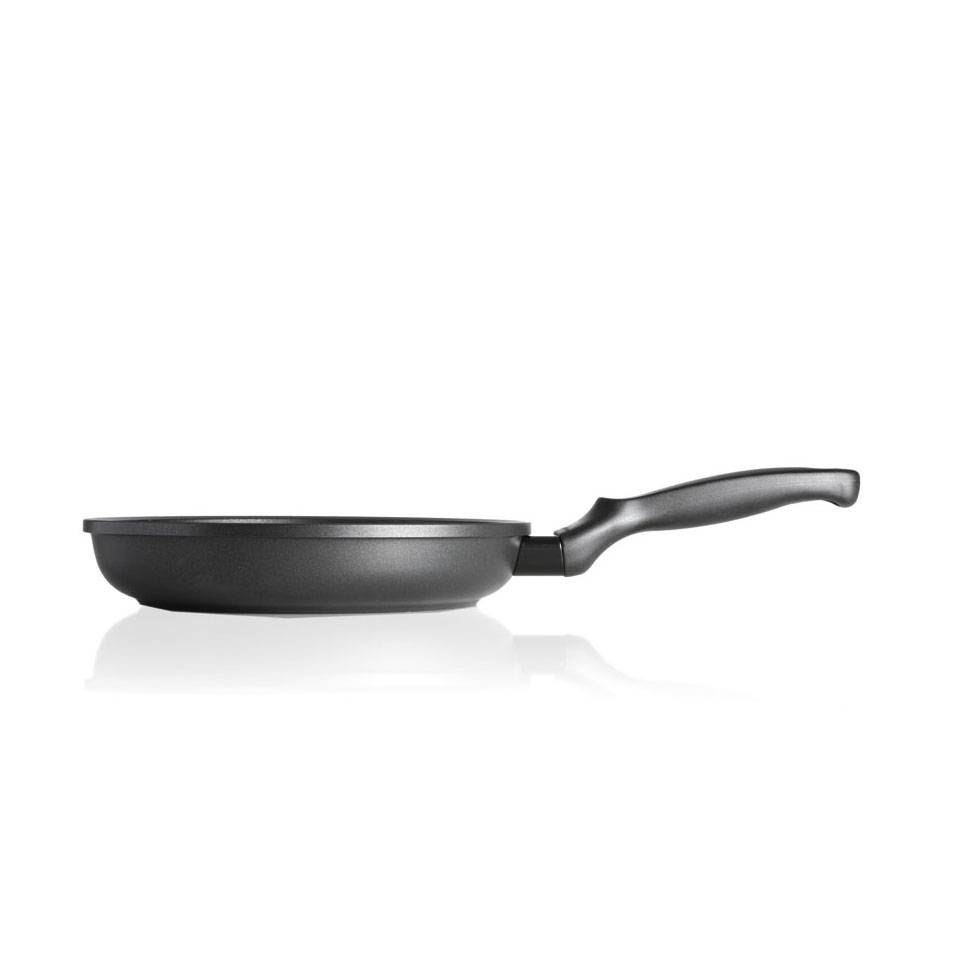 Low one-handle Ergo Risolì nonstick aluminum frying pan for induction cm 32