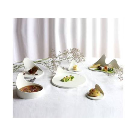 Organic Gochi Uncle appetizer saucer in matt white porcelain 14.5x9.2 cm
