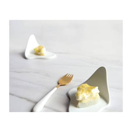Organic Gochi Puppy appetizer saucer in matt white porcelain cm 10x9.5x7