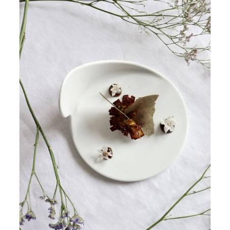 Gochi Dad round appetizer saucer in matt white porcelain 15.8x10.5 cm