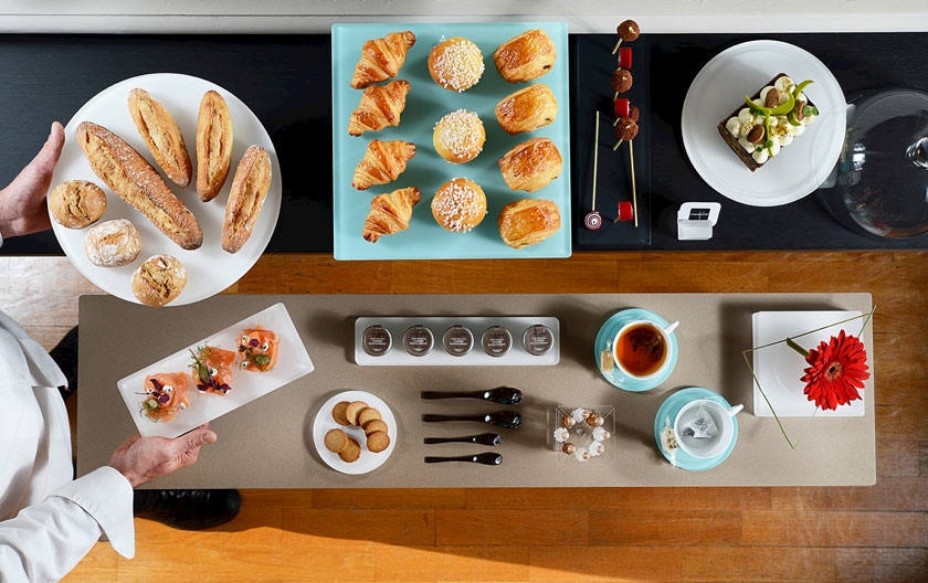 Mealplak: a new way of thinking about buffets and pastries